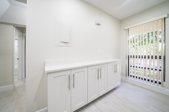 208 Brackenwood Terrace in Palm Beach Gardens, FL - Building Photo - Building Photo