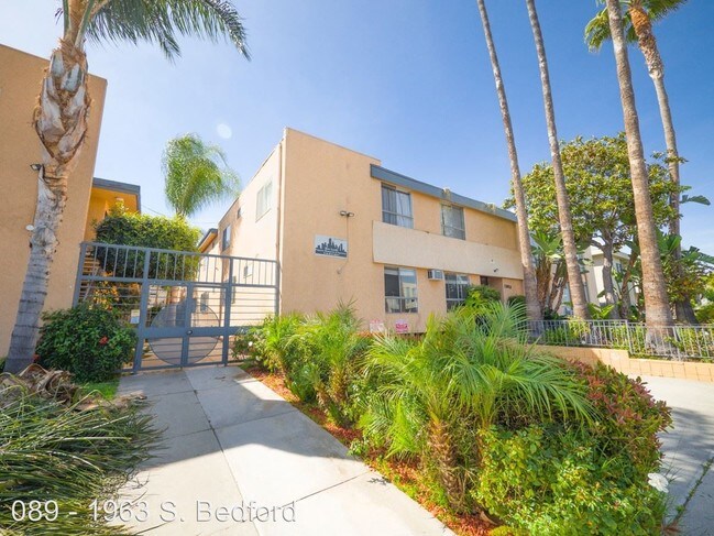 1963 S Bedford St in Los Angeles, CA - Building Photo - Building Photo