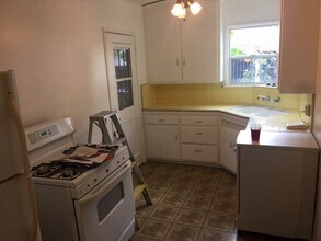 5214 Agnes Ave, Unit 5214 in Valley Village, CA - Building Photo - Building Photo