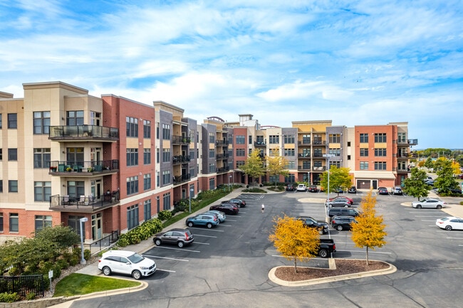 Nicollet Plaza in Burnsville, MN - Building Photo - Building Photo