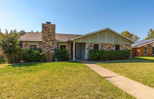 3001 Powell Dr in Rowlett, TX - Foto de edificio - Building Photo