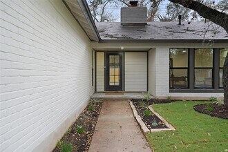 7403 West Gate Blvd in Austin, TX - Building Photo - Building Photo