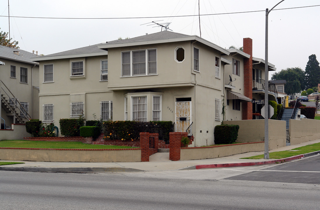 6274 S La Brea Ave in Los Angeles, CA - Building Photo