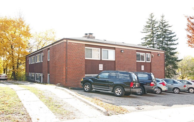 505 Packard St in Ann Arbor, MI - Foto de edificio - Building Photo