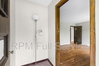 3127 Larkspur Dr in Nashville, TN - Foto de edificio - Building Photo