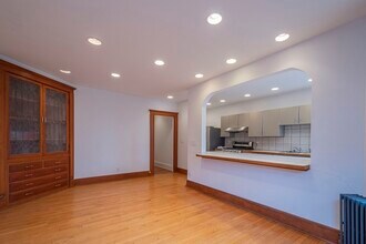 2 Newport Rd in Cambridge, MA - Building Photo - Building Photo