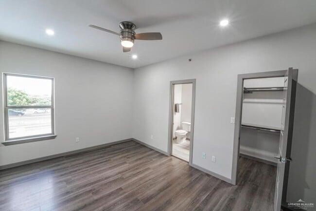 3302 S Sugar Rd, Unit B in Edinburg, TX - Building Photo - Building Photo