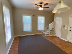 2113 Gadsden St, Unit Unit B in Columbia, SC - Building Photo - Building Photo