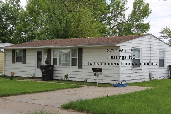 property at 2710 W 7th St