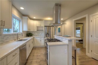 4238 S 164th St in Tukwila, WA - Building Photo - Building Photo