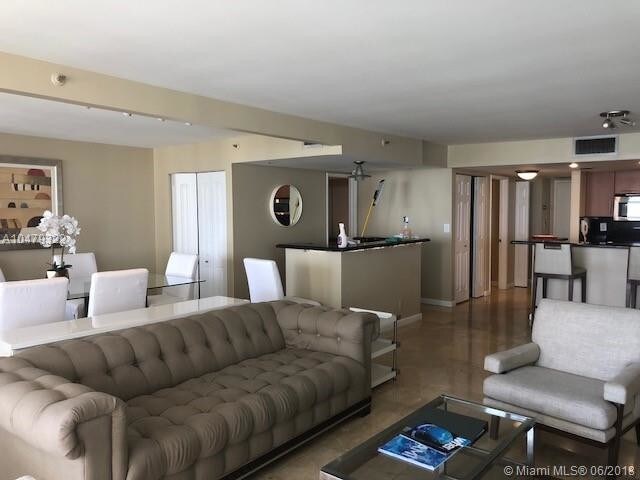 1717 N Bayshore Dr-Unit -A-2247 in Miami, FL - Building Photo - Building Photo