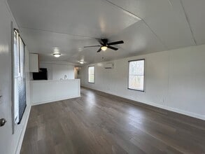 137 Vestin Dr in Millers Creek, NC - Building Photo - Building Photo