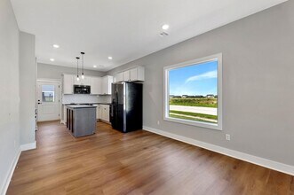 3537 Azalea in Wichita, KS - Building Photo - Building Photo