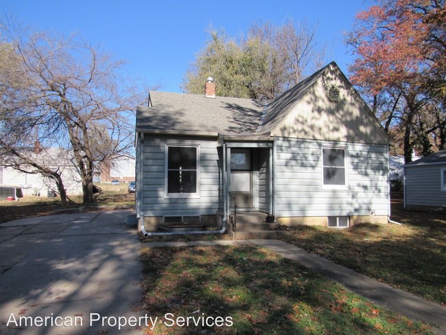 1124 Pomeroy St in Manhattan, KS - Building Photo - Building Photo