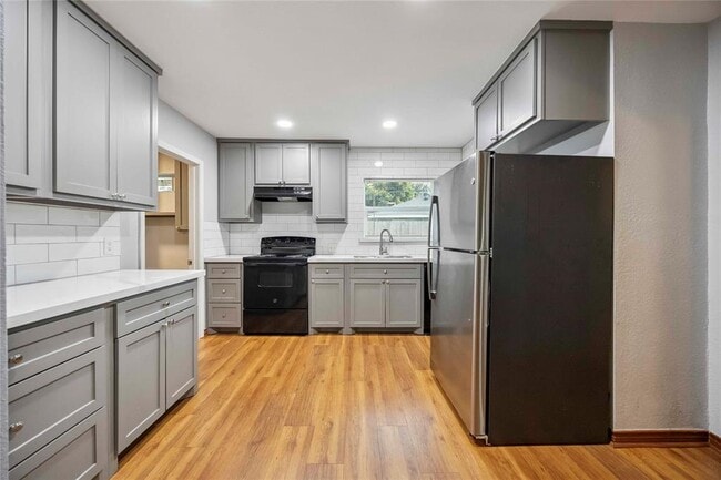 6961 Peyton St in Houston, TX - Building Photo - Building Photo