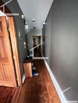 12 Sewall St in Boston, MA - Building Photo