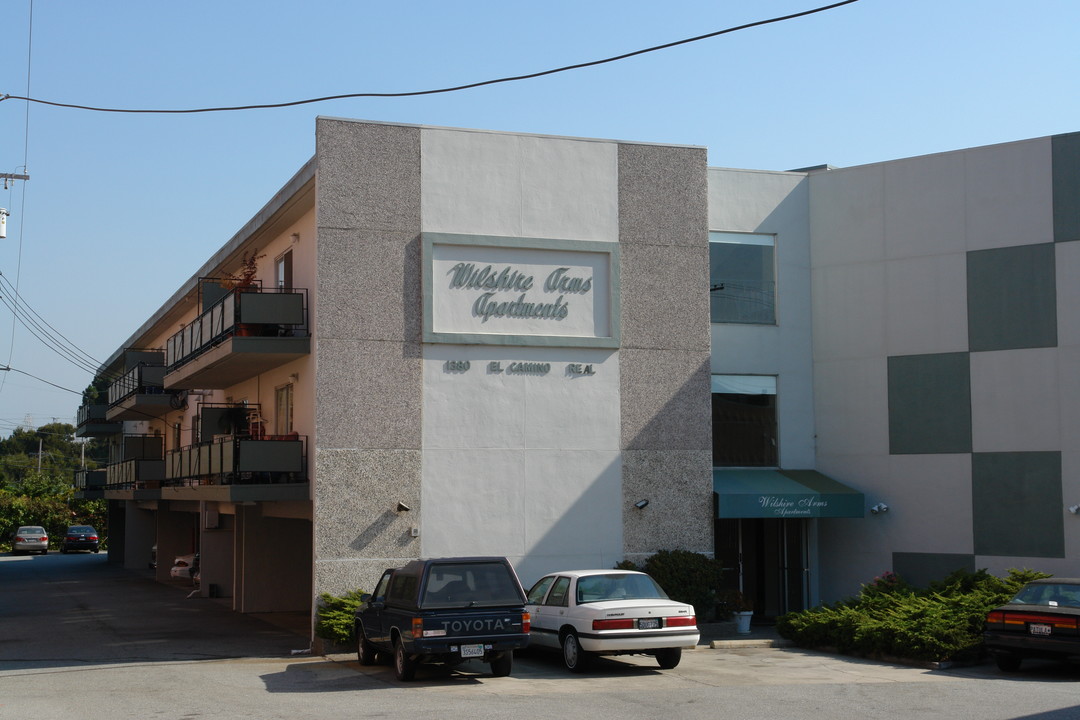 Wilshire Arms Apartments in Millbrae, CA - Foto de edificio