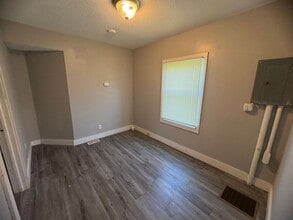 929 4th Ave in Rock Island, IL - Building Photo - Building Photo