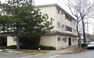 2822 Ridgeland Ave Apartments