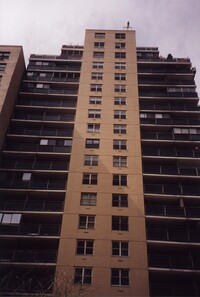 Gramercy Spire Apartments in New York, NY - Building Photo - Building Photo