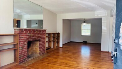 9319 Aster Ave in Affton, MO - Building Photo - Building Photo