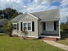 106 N Fairview Cir in Tarboro, NC - Building Photo