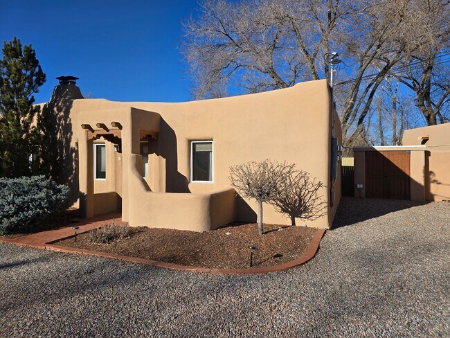 115 W Santa Fe Ave in Santa Fe, NM - Building Photo - Building Photo