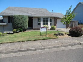 5370 Catalina St SE in Salem, OR - Building Photo
