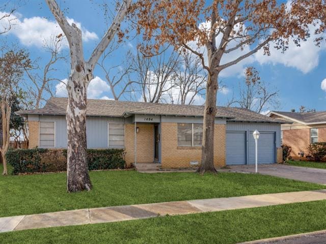 property at 1404 Ravenwood Dr