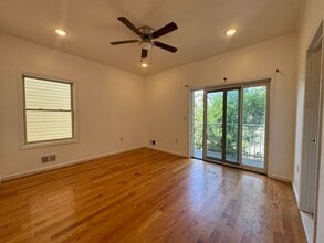 58 Bostwick Ave in Jersey City, NJ - Building Photo - Building Photo