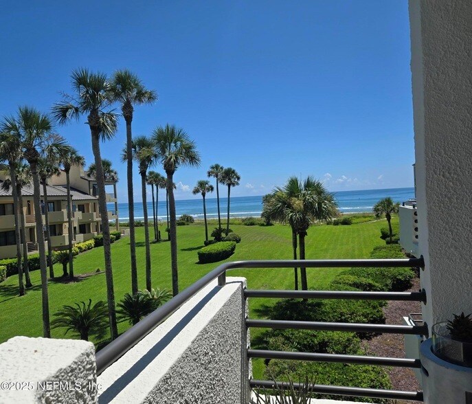 726 Spinnakers Reach Dr in Ponte Vedra Beach, FL - Building Photo