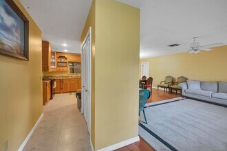 203 SE Camino St in Port St. Lucie, FL - Building Photo - Building Photo