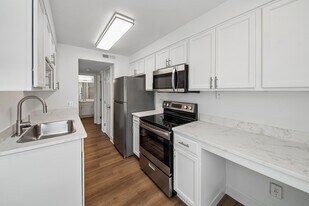 ReNew Kennedy Park in Denver, CO - Building Photo