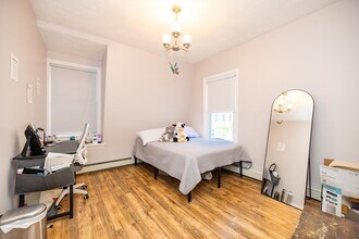 104 Thorndike St, Unit 3 in Cambridge, MA - Building Photo - Building Photo