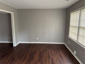 1906 Lyle Dr in Birmingham, AL - Building Photo - Building Photo