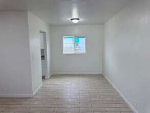 2113 E Sunland Vista in Tucson, AZ - Building Photo - Building Photo