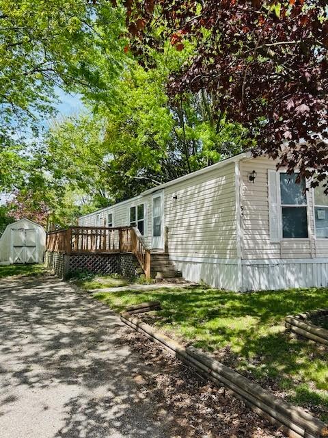 95 Dunlap Rd in Oxford, MI - Building Photo