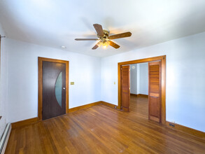 96 Edin Ave in Waterbury, CT - Building Photo - Building Photo