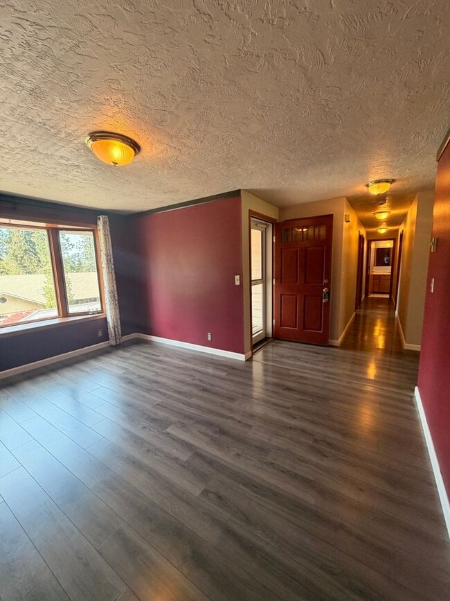 2611 Park Forest Dr in Eugene, OR - Building Photo - Building Photo