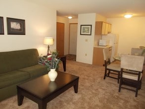 Prairie Landing in Sharon, WI - Foto de edificio - Interior Photo