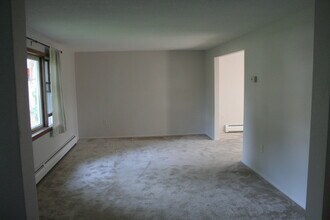 820 Front St in Vestal, NY - Building Photo - Building Photo