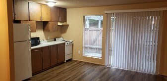 303 6th Ave in Kirkland, WA - Building Photo