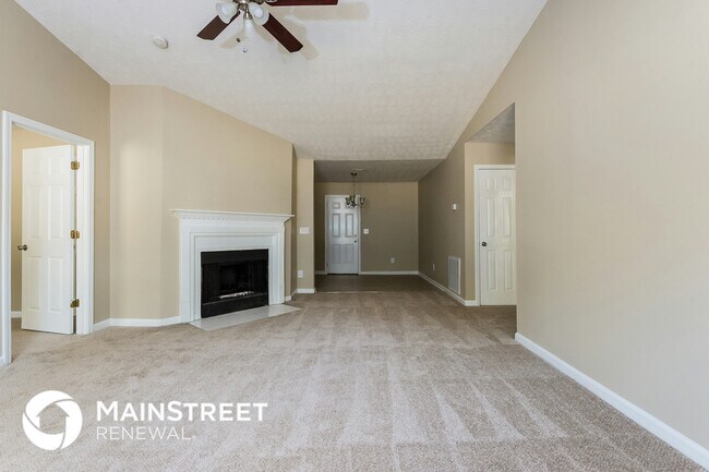 7975 Trinity Park Dr in Riverdale, GA - Building Photo - Building Photo