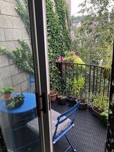 1824 Carey Way, Unit 2 in Pittsburgh, PA - Foto de edificio - Building Photo