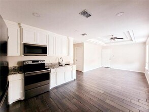14 Paola St in Edinburg, TX - Building Photo - Building Photo