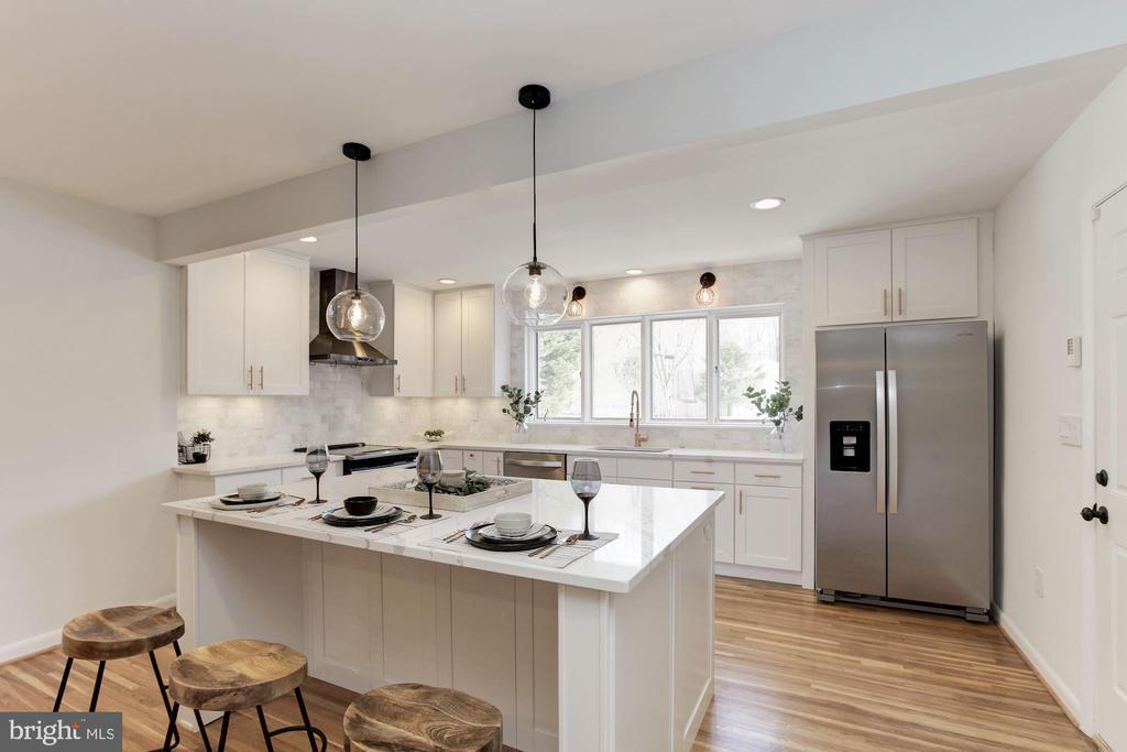 8524 Thornden Terrace in Bethesda, MD - Building Photo