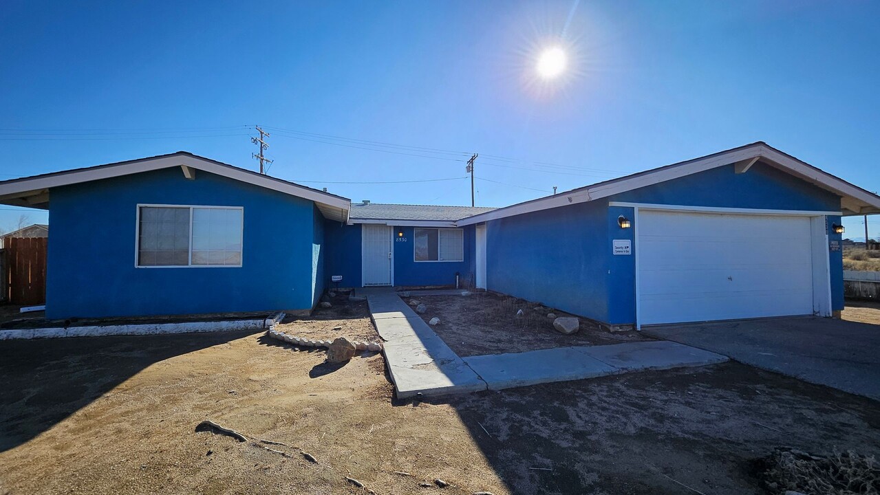 8530 Poppy Blvd in California City, CA - Building Photo