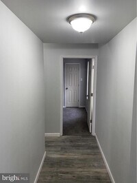 3105 Frankford Ave photo'