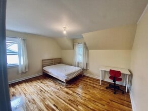 154 Sanford Ave in Ottawa, ON - Building Photo - Building Photo
