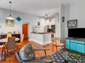 2118 Lincoln St in Savannah, GA - Building Photo - Building Photo